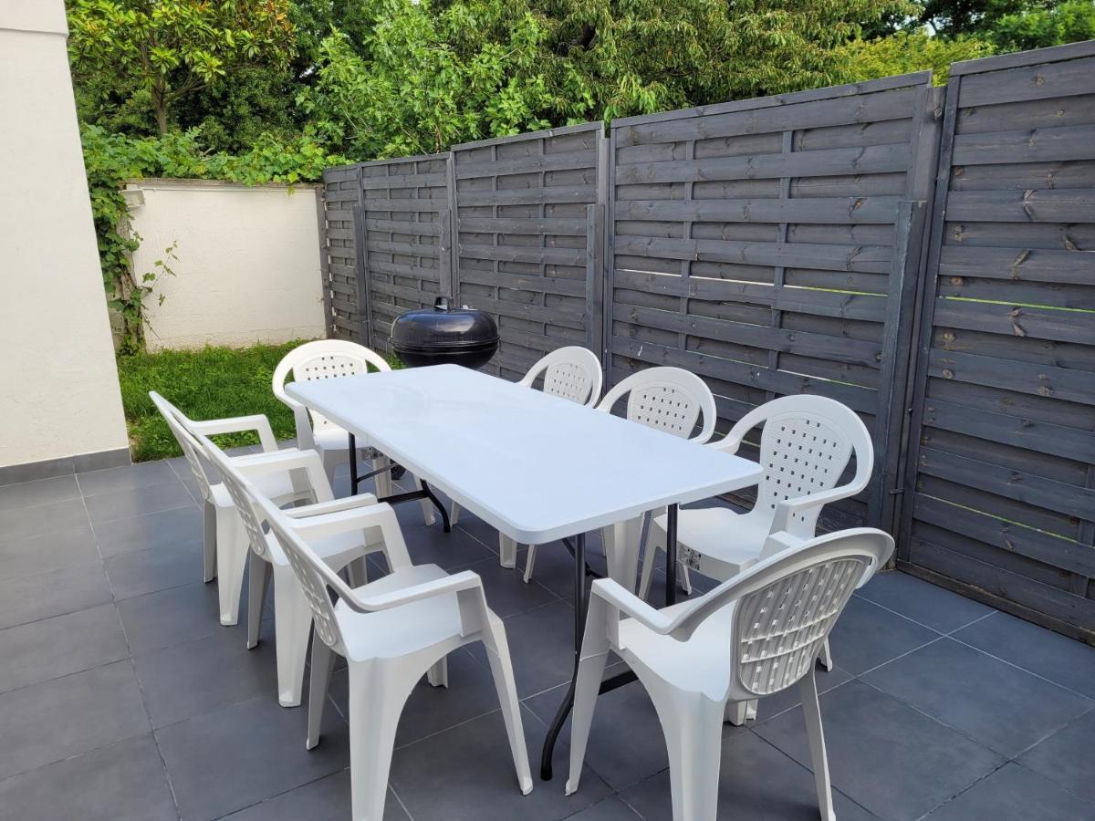 100M2 2 Chambres 8 Personnes - Grand Parking Et Terrasse Privee - Proche Cdg-Parc Expositions-Paris-Asterix-Disney Villepinte  Buitenkant foto