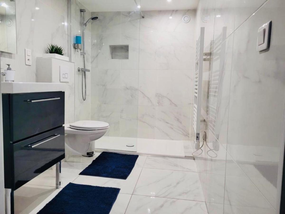 100M2 2 Chambres 8 Personnes - Grand Parking Et Terrasse Privee - Proche Cdg-Parc Expositions-Paris-Asterix-Disney Villepinte  Buitenkant foto